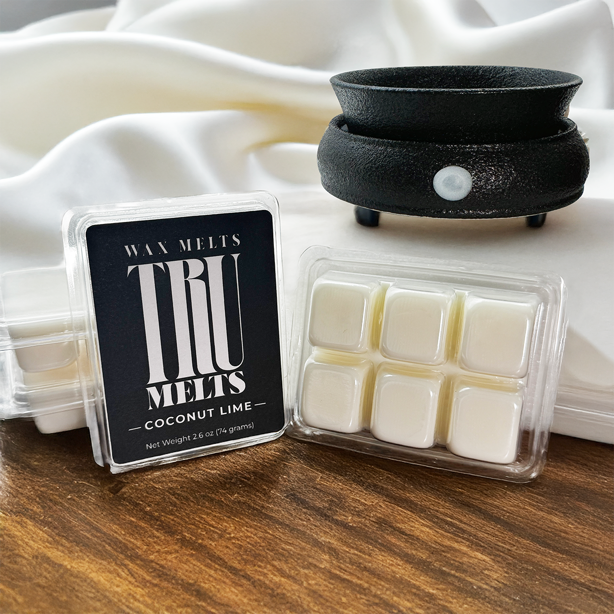 Black Ceramic Wax Melter And 4 Wax Melt Bundle